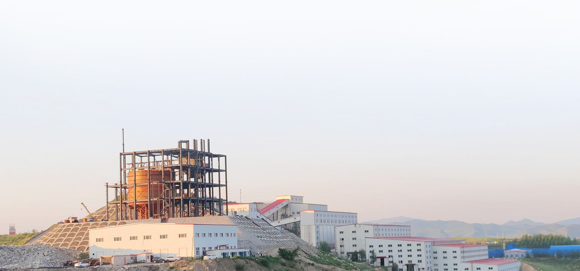 實(shí)現(xiàn)企業(yè)發(fā)展，成就員工價(jià)值，踐行社會(huì)責(zé)任。